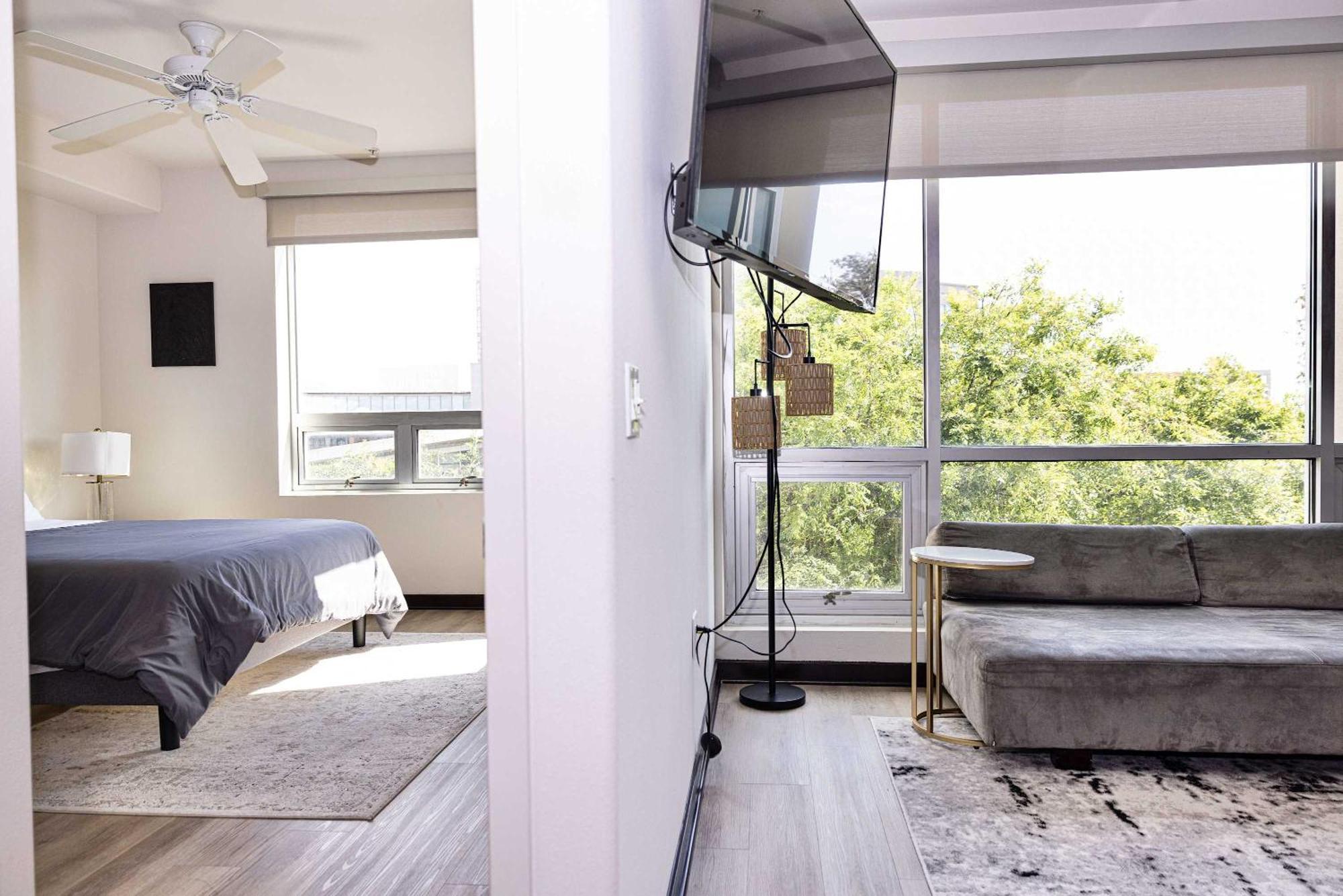 Luxury Retreat Pool Gym West Hollywood Apartment Los Angeles